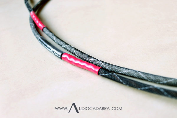 Audiocadabra-Maximus-Handcrafted-SuperClear-Cord-Construction
