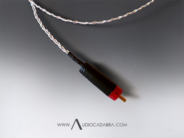 Audiocadabra-Ultimus-Hybrid-Handcrafted-Digital-Cable-