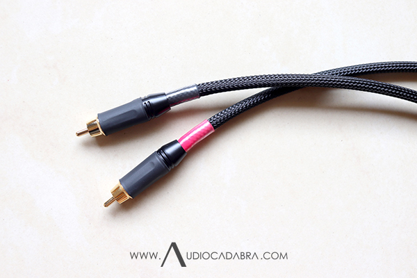 Audiocadabra-Xtrimus4-Prime-Solid-Silver-SuperQuiet-RCA-Cables-