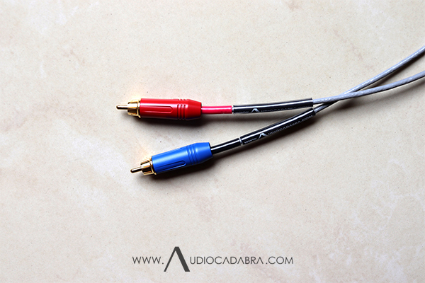 Audiocadabra-Xtrimus4-Solid-Silver-SuperQuiet-RCA-Cables